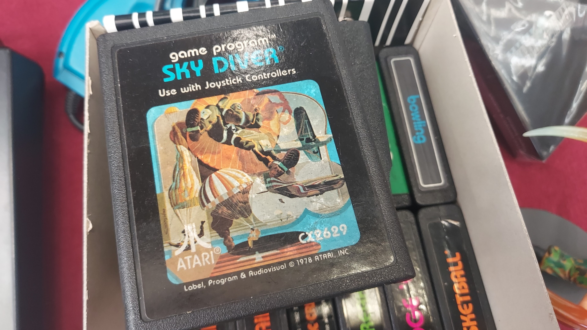 Qui si torna indietro nel tempo, siamo nel 1979 con Sky Diver...