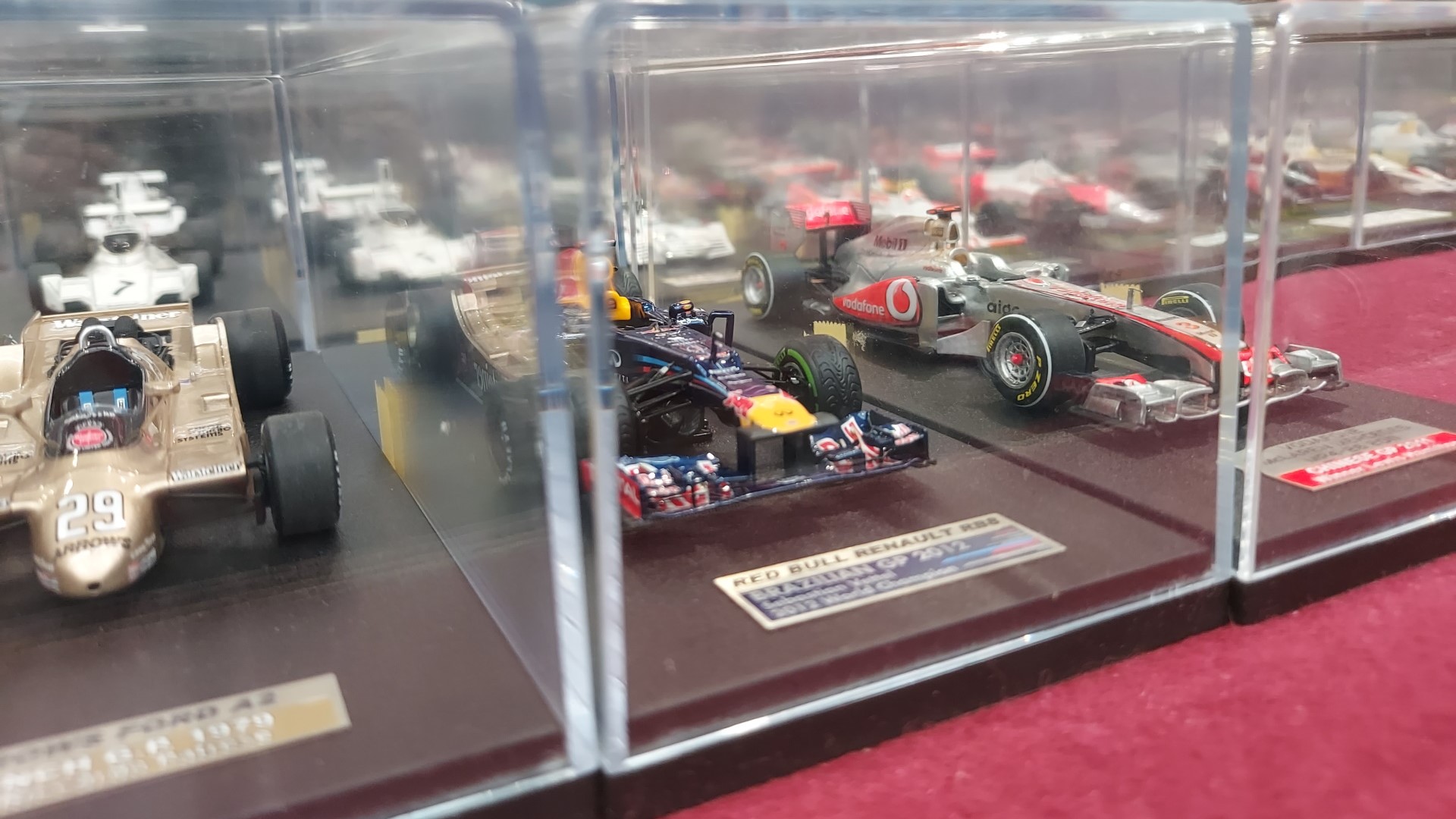 Qui anche una delle Red Bull dominatrici degli ultimi anni...