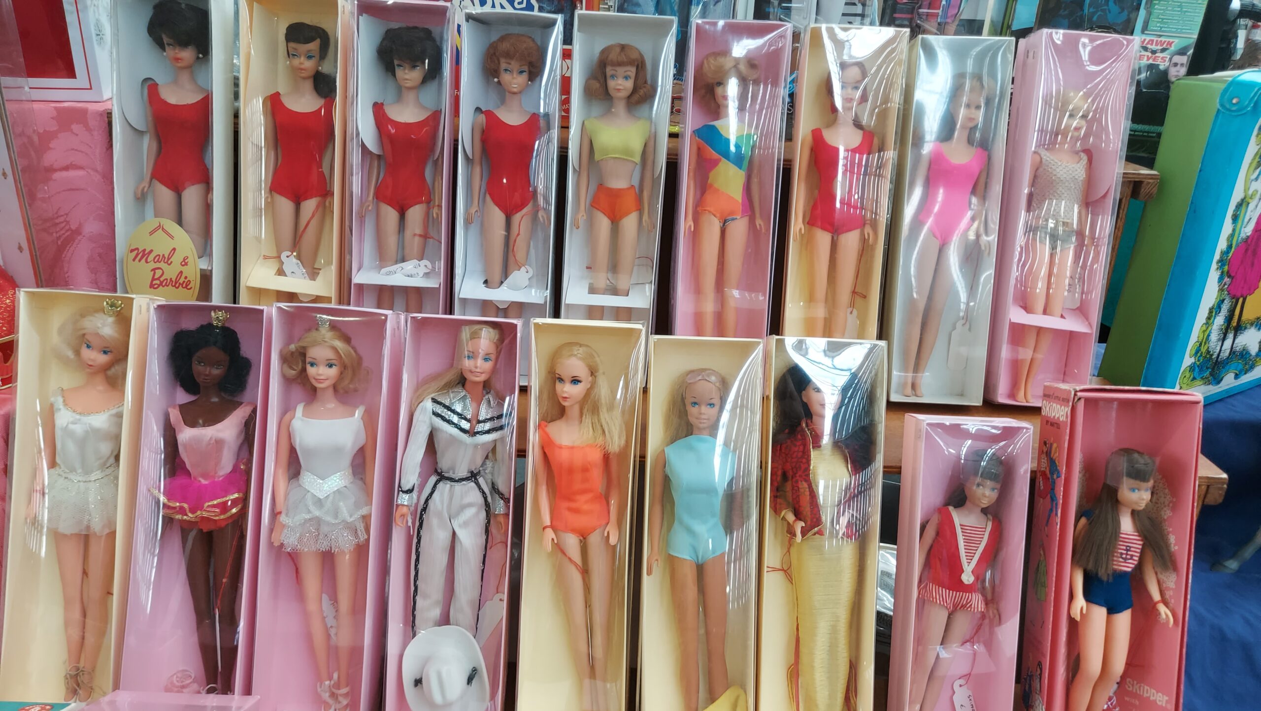 Una bella carrellata di Barbie iconiche di "una certa età"