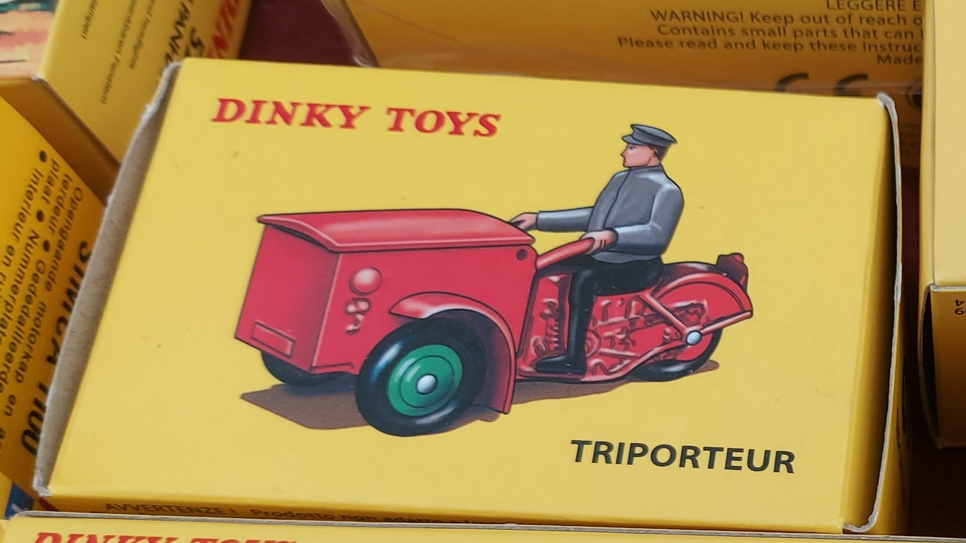 Triporteur rosso, uno dei modellini più strani della linea Dinky Toys