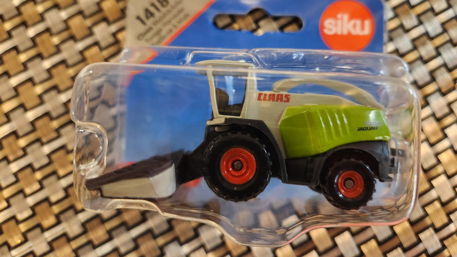 C'è chi colleziona solo mezzi "da lavoro"...